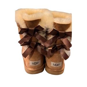 Ugg Boots Bailey Bow II color tan